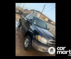 Used Toyota Pickup 2002 - 4