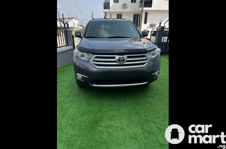 Pre-Owned 2011 Toyota Highlander (Limited) - 1/5