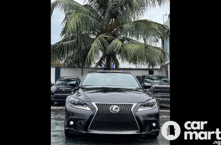 Tokunbo 2014 Lexus IS350 (FSport) - 3/4