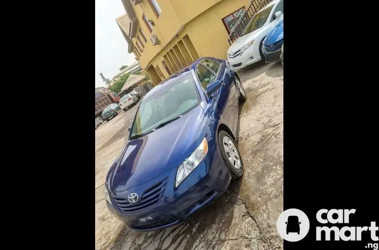 Foreign used 2008 Toyota Camry - 3/4