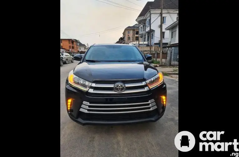 Registered 2015 Toyota Highlander XLE Upgraded to 2019 - 1/4