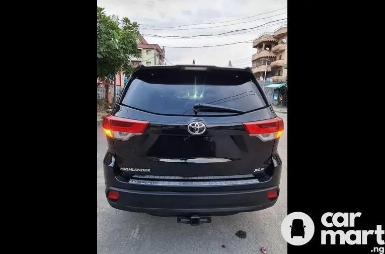 Registered 2015 Toyota Highlander XLE Upgraded to 2019 - 4/4