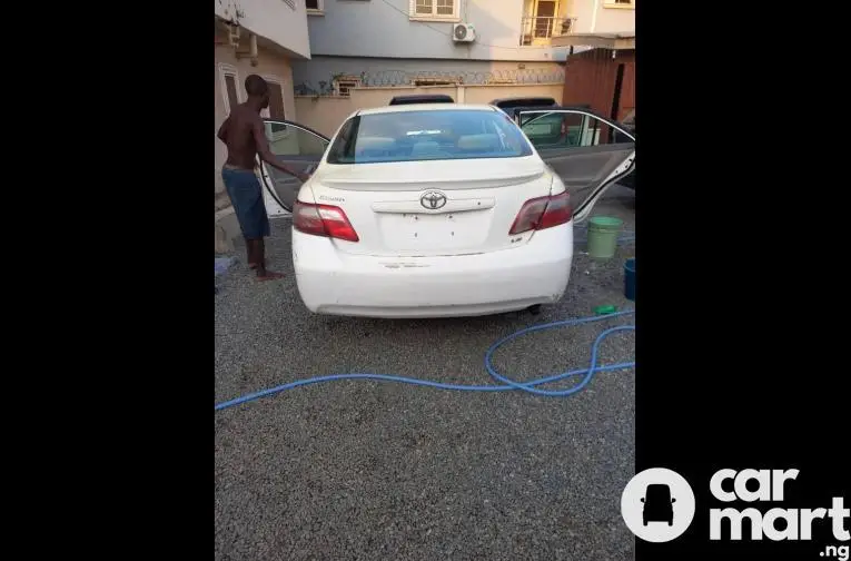 Used 2009 Toyota Camry LE - 5