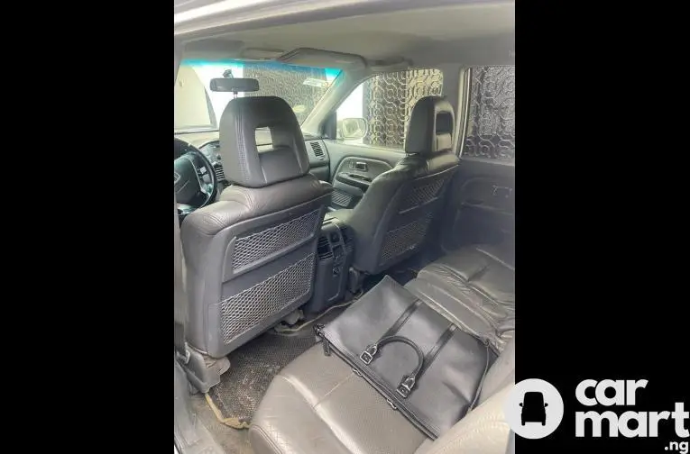 Neatly Used Registered 2005 Honda Pilot (still first body) neat interior and exterior - 4/5