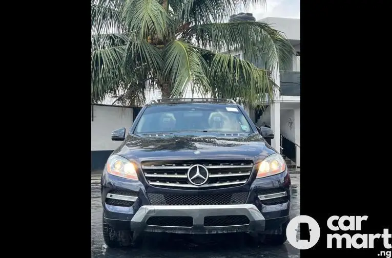 Tokunbo 2012 Mercedes Benz ML350 - 3/5