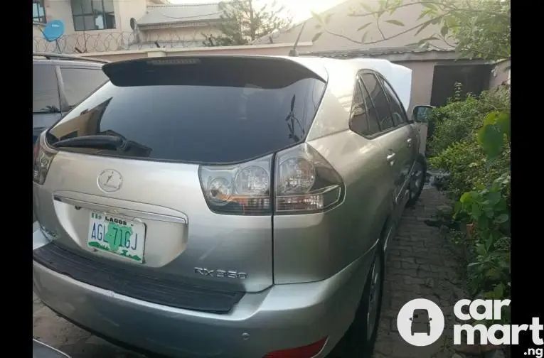 Clean 2006 Lexus RX330 With Android Screen - 5/5