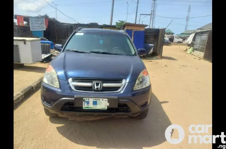 Clean 2004 Honda CR-V - 1/5