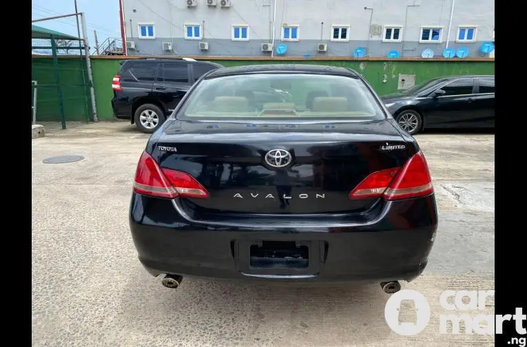 Clean 2008 Toyota Avalon Limited - 5/5