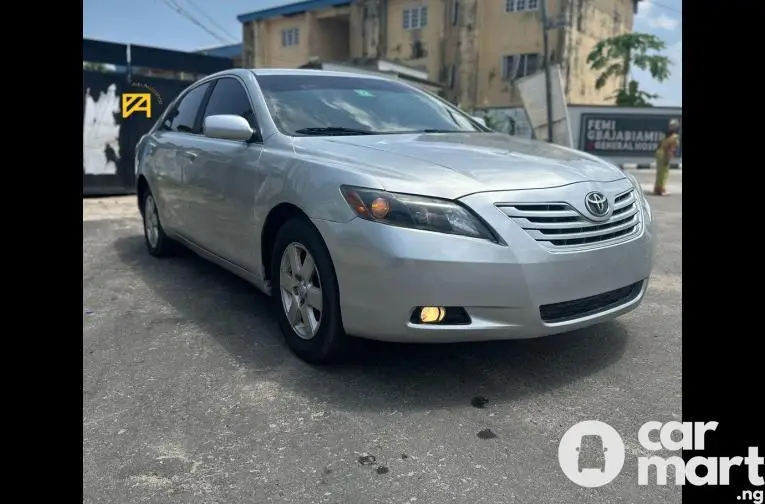 2007 Toyota Camry LE - 1/5