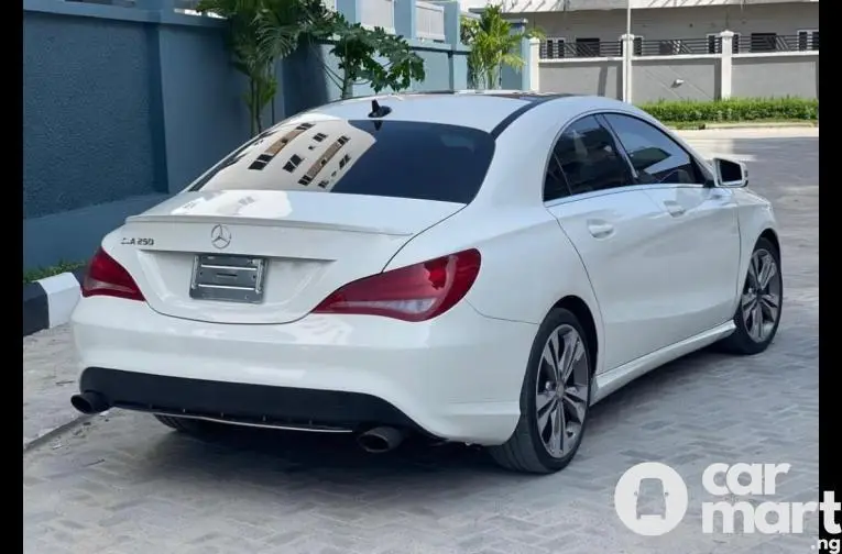 Tokunbo 2014 Mercedes Benz CLA250