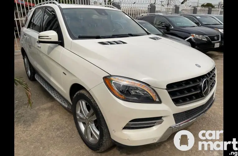 Premium Nigerian Used 2015 Mercedes Benz ML350 - 1/5