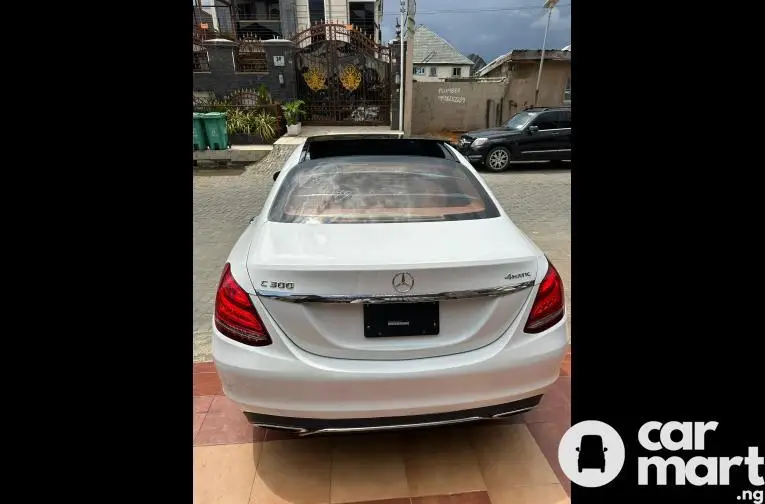 Foreign used 2016 Mercedes Benz C300 - 5/5