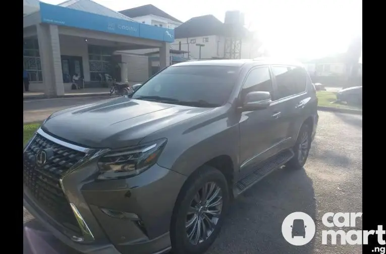 Pre-Owned 2019 Lexus GX460 - 3/5