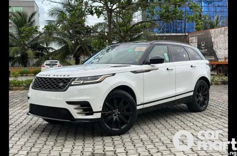 Tokunbo 2019 Range Rover Velar (P380) HSE - 3/5