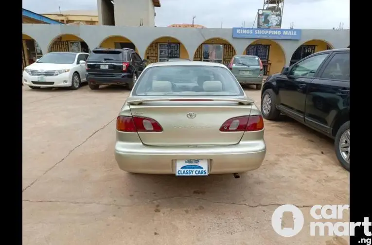 Used 2001 Toyota Corolla - 3/5