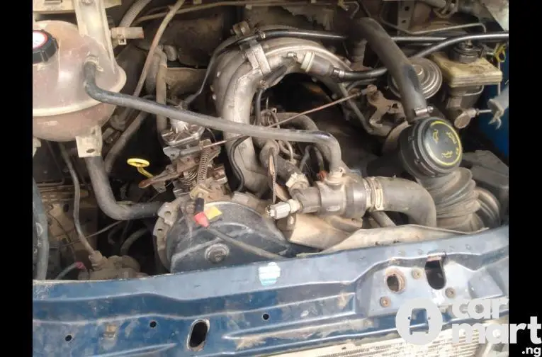 Ford Transit Bus 2002 Diesel Engine - 4/5