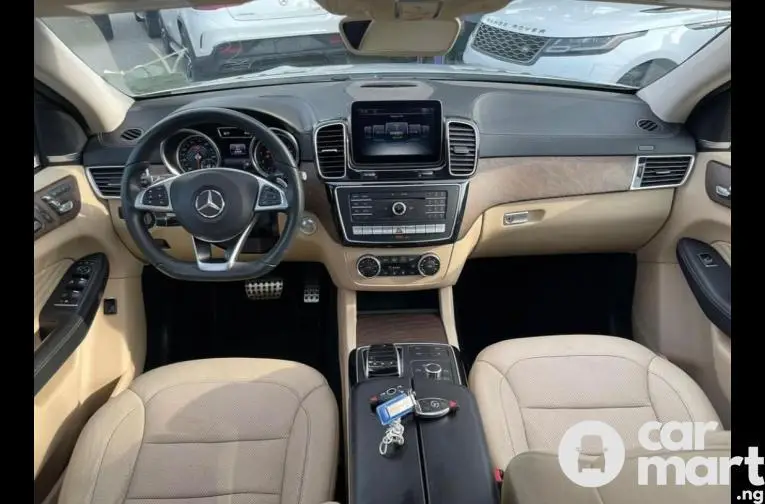 Tokunbo 2016 Mercedes Benz GLE450 - 2/5