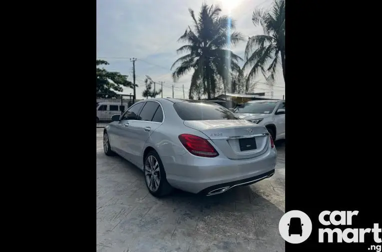 Tokunbo 2015 Mercedes Benz C300 - 4/4