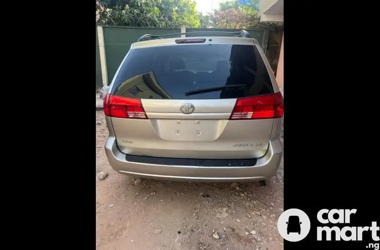 2005 Foreign-used Toyota Sienna LE - 5/5