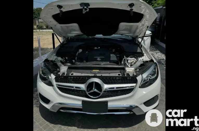 Tokunbo 2016 Mercedes Benz GLC300 (Coupe) - 5/5