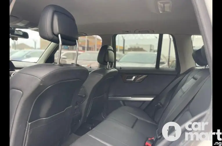 Tokunbo 2015 Mercedes Benz GLK350