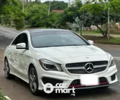 Super clean 2016 Mercedes Benz CLA250