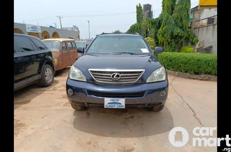 Super Clean 2006 Lexus RX400h - 2/5