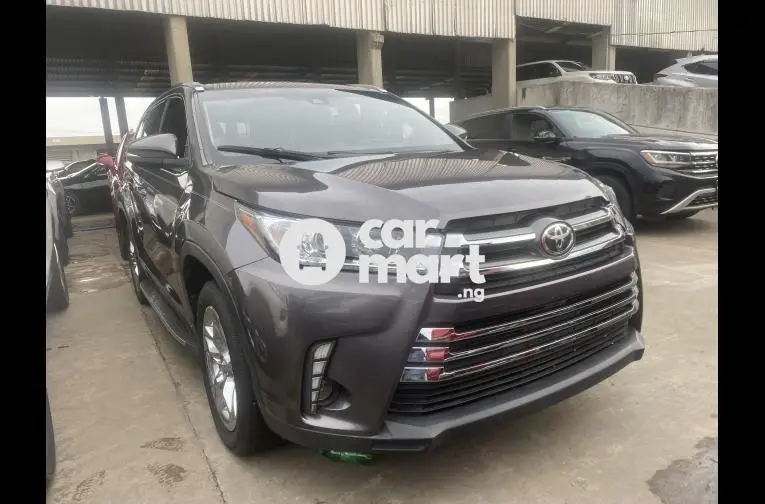 2016 Toyota Highlander - 3/5