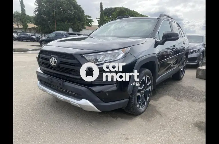 Foreign Used 2020 Toyota rav4 - 1/5