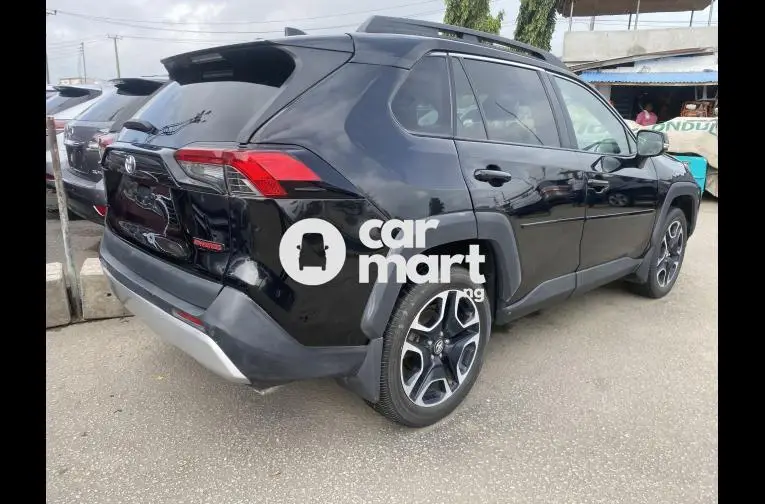 Foreign Used 2020 Toyota rav4 - 5/5