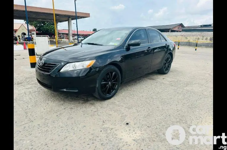 Tokunbo 2007 Toyota Camry XLE - 3/5