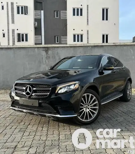 Tokunbo 2017 Mercedes Benz GLC300 (Coupe) - 3/5