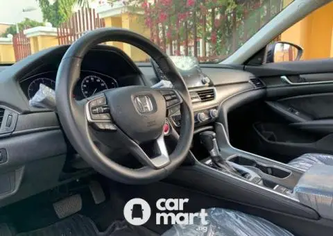 Tokunbo 2018 Honda Accord - 2/5