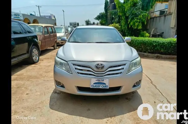 Super Clean 2010  Toyota Camry Muscle - 2