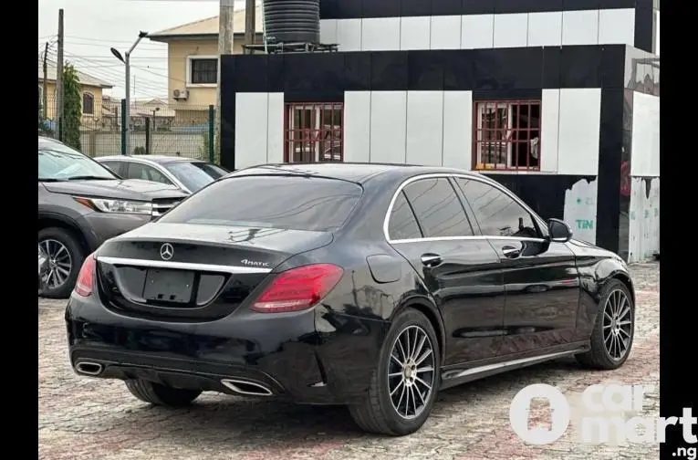 Pre-Owned 2016 Mercedes Benz C300 - 5/5