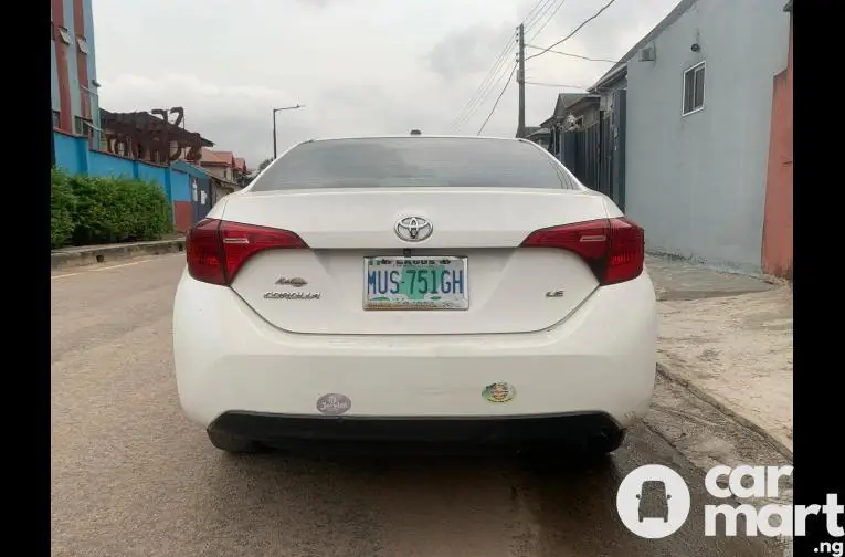 Pre-Owned 2016 Facelift to 2020 Toyota Corolla LE - 5/5