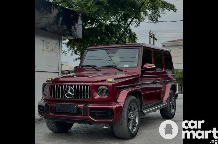 Pre-Owned 2015 Mercedes Benz G550 - 2/5