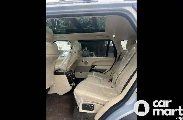 Tokunbo 2014 Range Rover Vogue (SuperCharged) LWB - 3/4