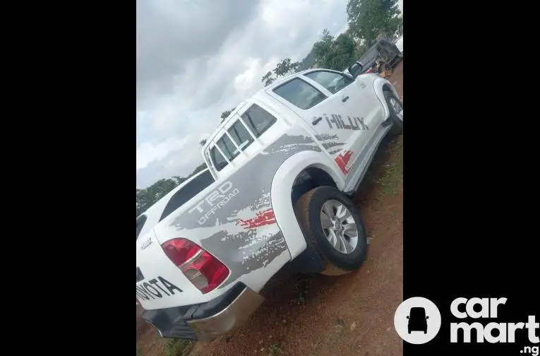 Unregistered 2014 Toyota Automatic Hilux - 1