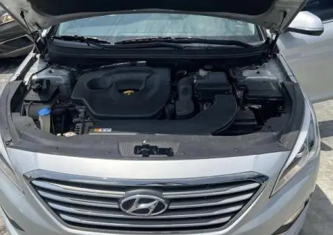 Tokunbo 2014 Hyundai Sonata - 4/5