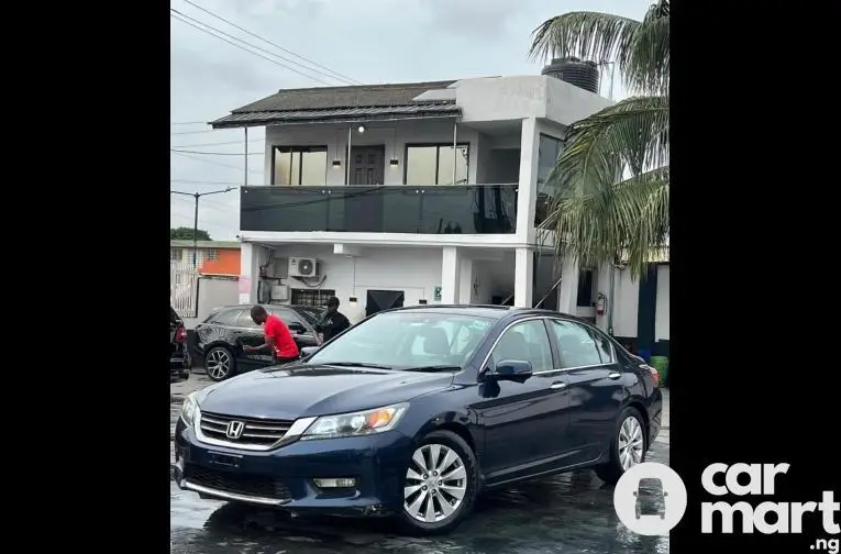 Pre-Owned 2013 Honda Accord - 1/5