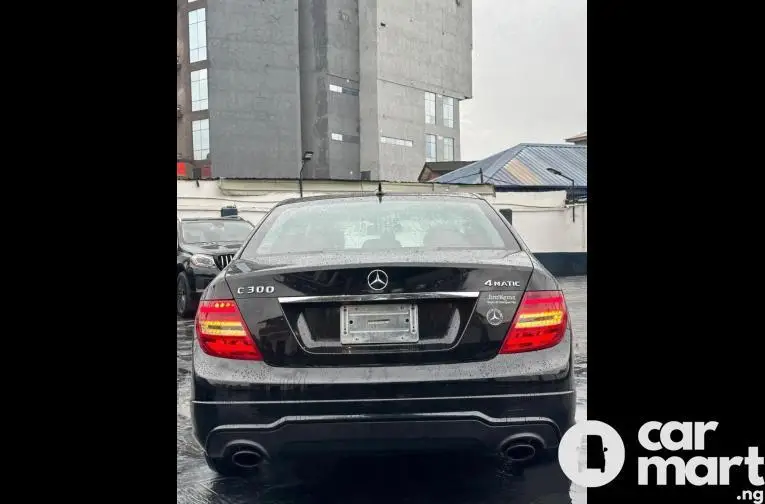 Tokunbo 2009 Facelift to 2014 Mercedes Benz C300 - 5/5