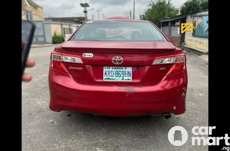 2014 Toyota Camry SE - 5/5