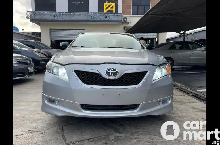 2008 Toyota Camry SE - 1/5