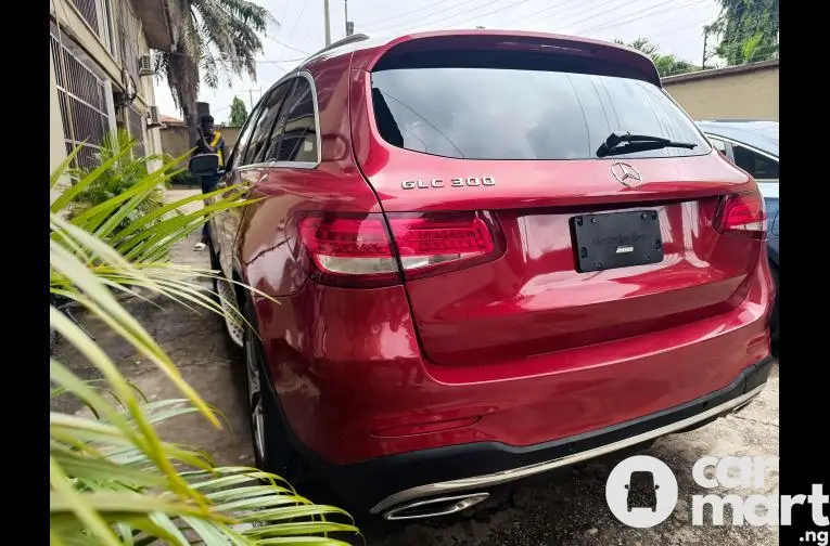 Foreign used 2016 Mercedes Benz GLC300 - 4/5