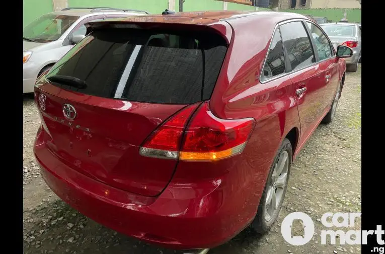 2010 Foreign-used Toyota Venza Limited - 5/5