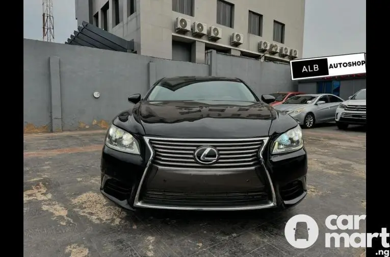 2013 Lexus LS 460 V8 Premium - 1/5