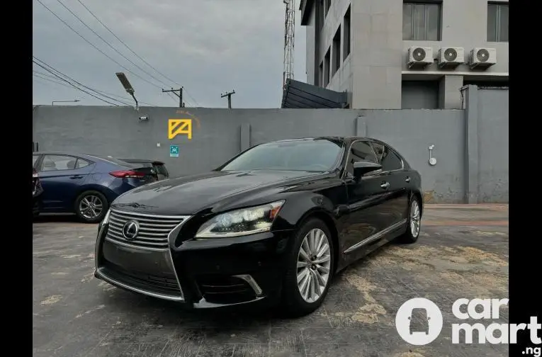 2013 Lexus LS 460 V8 Premium - 2/5