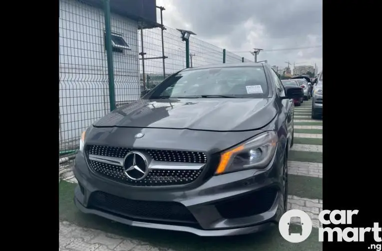 Tokunbo 2015 Mercedes Benz CLA250 (Sport) - 3/5