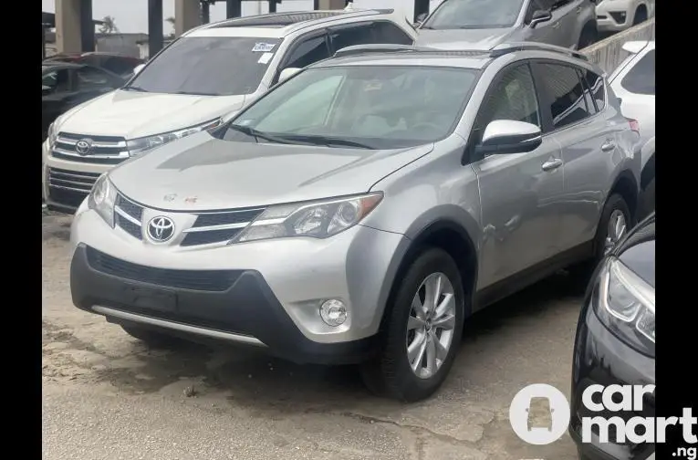 Foreign Used 2014 Toyota rav4 - 1/5